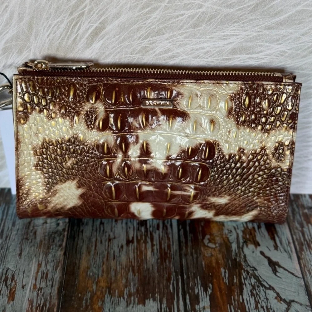 Brahmin Daisy Wristlet Melbourne Summer Rodeo NWT Price firm! - Picture 3 of 10